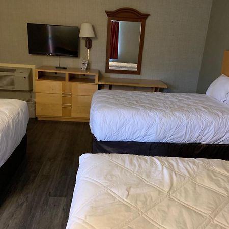 Falls Inn Newton Falls Εξωτερικό φωτογραφία