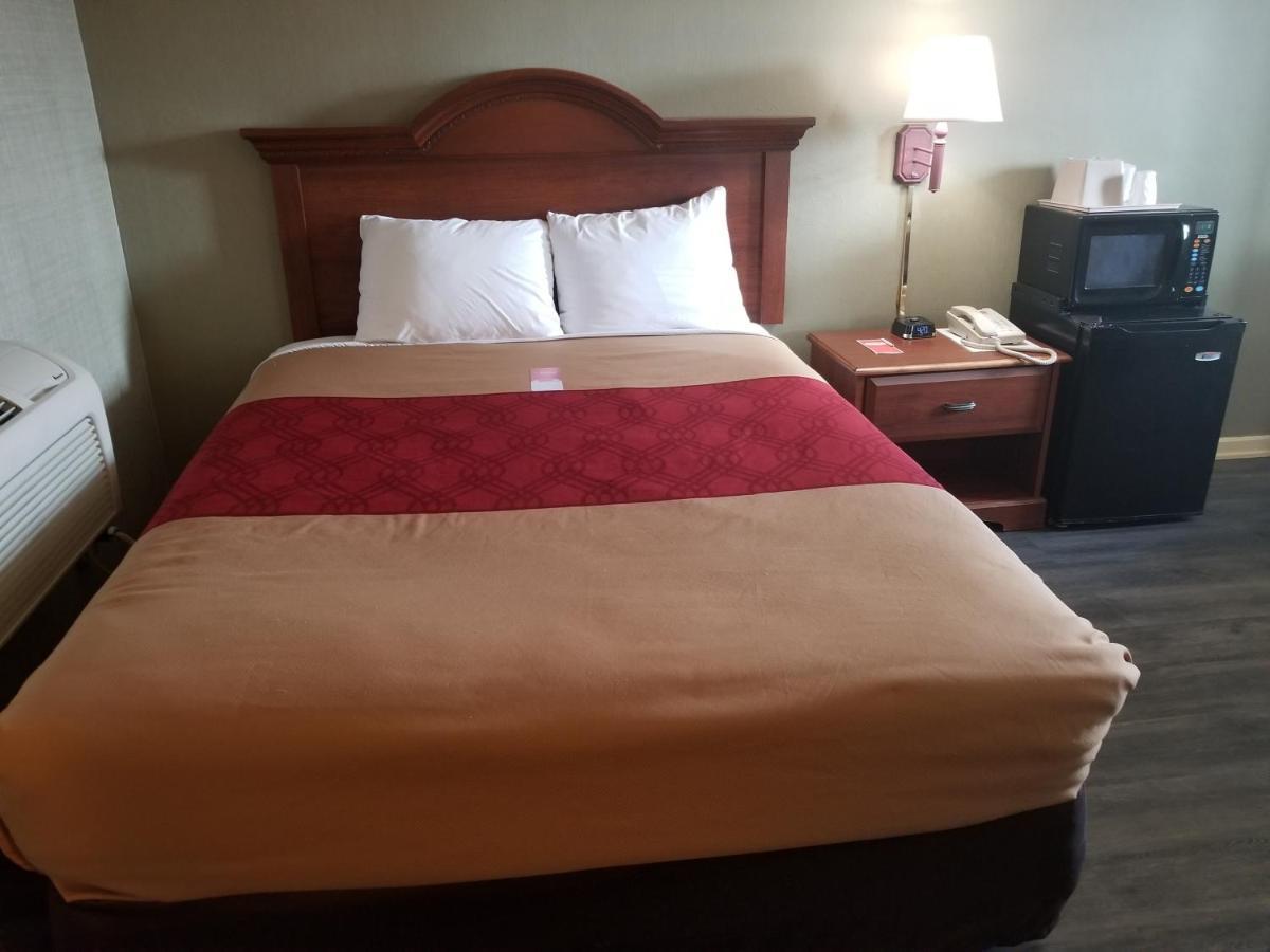 Falls Inn Newton Falls Εξωτερικό φωτογραφία
