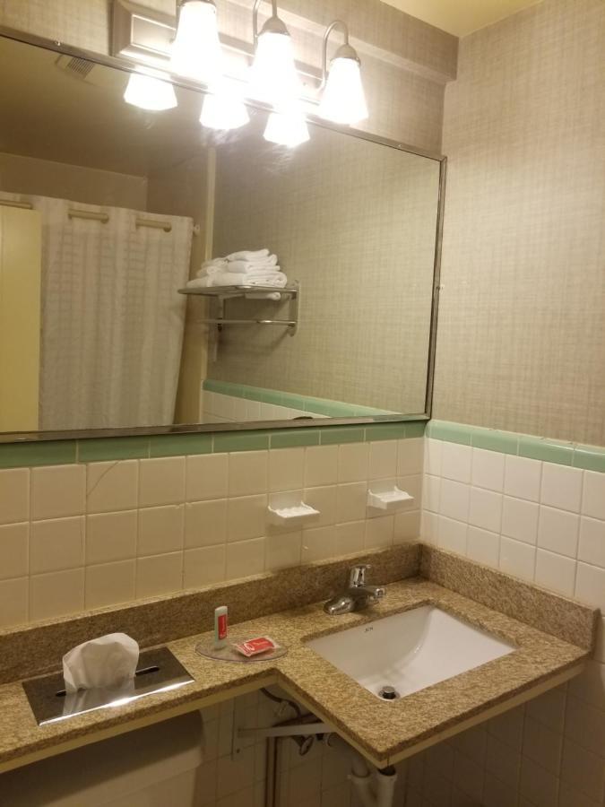 Falls Inn Newton Falls Εξωτερικό φωτογραφία